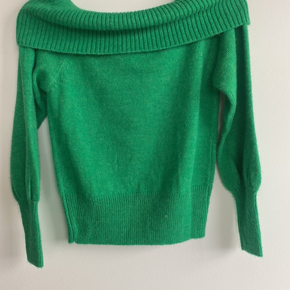 Haley Off Shoulder Sweater In Green - Picture 6 of 10